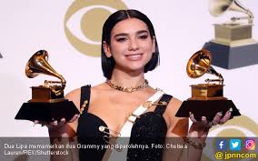 Dua lipa, blackpink — kiss and make up 03:10. Baru Putus Dua Lipa Langsung Gandeng Adik Bella Hadid Jpnn Com