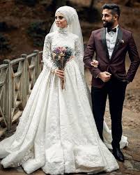 Ich Muss Auch Ein Bisschen Spass Haben Ich Muss Auch Ein Bisschen Spass Haben Auch Bi Muslimische Brautkleider Kleid Hochzeit Muslimische Hochzeit