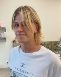 We're in the mist of the crazy period 🥴 keep an I eye out for our stories  for last minute cancellations. Booked and busy 👀💋💋💋 🧑‍🎄 Love yall  xxxxxx