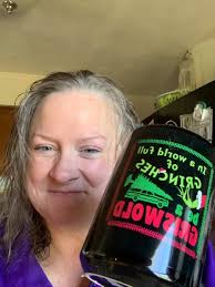 Hospital mugs for tracking fluid intake in Verona