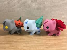 Some Holiday Bulbasaurs I Ve Made For My Mom S Desk At Work Funkopop Funko Pop Collection Pokemon Pop Vinyl