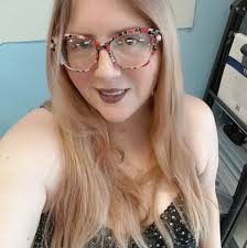 Oct 23rd Discussion Post BENFARTHING BEN FARTHING Discussion Post THEB1 THE  THE 31sT TRICK OR TREATER TREATER OCTOEK 23RD