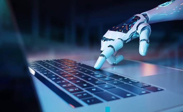 Automatización de procesos con IA para pymes: cómo liberar 10 horas semanales sin cambiar tu software ni caer en el 'hype'