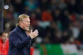 Selekcjoner reprezentacji holandii, bert van marwijk, ogłosił w sobotę listę 23 nazwisk piłkarzy w amsterdamie reprezentacja holandii przegrała z bułgarią 1:2 w meczu towarzyskim przed euro 2012. Oficjalnie Reprezentacja Holandii Znalazla Nastepce Ronalda Koemana Pilka Nozna Sport Pl