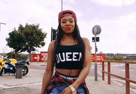 Uk rapper lady leshurr killing it. Lady Leshurr S Queen S Speech Is Soundtrack To Alexander Wang S Fashion Show Theyoungempire