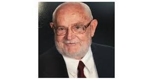 Stacey Macklin's Instagram, Twitter & Facebook