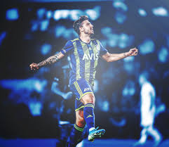 Fenerbahçe'nin kaptanlarından ozan tufan, altyapısından yetiştiği bursaspor'un kampanyasına 50 bin tl'lik destek yaptı. Ozan Tufan By Izographic On Deviantart