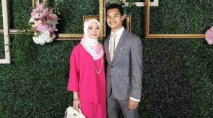 Fadza (full name fadzarudin shah anuar)'s reaction was the best, though! Biodata Fadza Anuar Suami Vivy Yusof Dan Ceo Fashionvalet Com Azhan Co