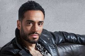 ربنا يشفيك يا احلي رامي جمال فالدنيا ❤️❤️. Ù…Ø§ Ø¨ØªÙƒØ¨Ø±ÙŠØ´ Ù…ÙØ§Ø¬Ø£Ø© Ø±Ø§Ù…ÙŠ Ø¬Ù…Ø§Ù„ Ù„Ø¬Ù…Ù‡ÙˆØ±Ù‡ ÙÙŠ Ø¹ÙŠØ¯ Ø§Ù„Ø­Ø¨ Ø£Ù‡Ù„ Ù…ØµØ±