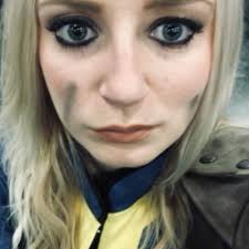 Bomberchick💣 (@Bomberchick321)