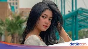 Ternyata syahra larez memiliki keturunan bule luar negeri. Yoriko Angeline Akui Sedang Dekat Dengan Arbani Aziz