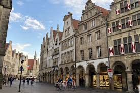It is in the northern part of the state and is considered to be the cultural centre of the westphalia region. Munster 11 Sehenswurdigkeiten Und Tipps Fur Ein Wochenende