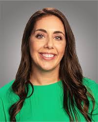 Linda Linger's Instagram, Twitter & Facebook