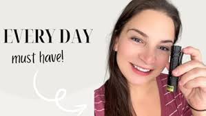 Amazon.com: HQRP Potente linterna LED de 365 nm 3 vatios luz negra para  rocas piedras iluminación, detección de vidrio de uranio vaselina vidrio  depresión vidrio, gemas y caza mineral : Herramientas y