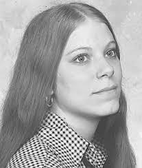 Jean Howarth's Instagram, Twitter & Facebook