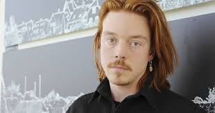 Digital kunstner udstiller på Instagram