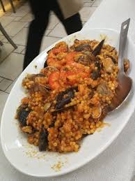 Ho conosciuto la fregola durante il mio ultimo viaggio in sardegna e me ne sono innamorata, quindi ne ho fatta una bella scorta per poterla cucinare io stessa, dato che dalle mie parti non si trova. Fregola Ai Frutti Di Mare Buonissima Picture Of Sa Tankitta Sardinia Tripadvisor