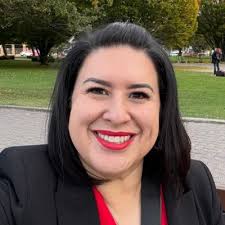 Marissa Cisneros-Perez (@MarissaLiteracy)