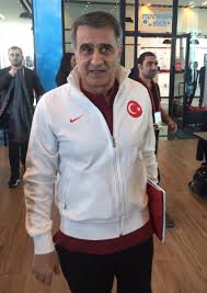 Airlifekadın mint yeşili likralı spor eşofman takımı. Ovunc Ozdem On Twitter Senol Gunes 15 Yil Sonra Milli Takim Esofmanlari Ile