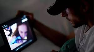 CONSUMO PORNOGRAFIA EN JOVENES | El porno, tutorial de sexo para el doble  de chavales que de chicas