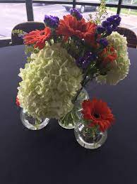 Flower Arrangement For Red Carpet Package At Playhouse Flower Arrangements Small Vase Black Eyed Susan