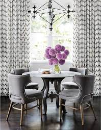 30 Comfy Dining Room Ideas For Small Space Diningroomideas Diningroomdecorating Diningroomdesig Small Dining Room Decor Dining Room Small Round Dining Room