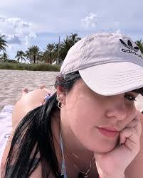 Lilian Gomez's Instagram, Twitter & Facebook