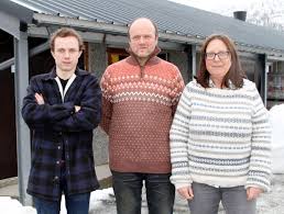 Gardbrukarar i Hornindal ropar varsku: Ser ikkje lenger vitsen med å drive