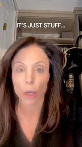 Grüns Superfood Gummies are your daily nutrition in a bite! Packed with 20+  vitamins, minerals, and prebiotics, they boost energy, support gut health,  and keep you feeling great—no matter what. Take control