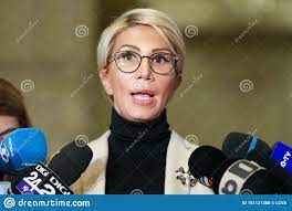 Jun 07, 2021 · raluca turcan a vorbit, luni seară, la b 1 tv, despre reforma în sistemul pensiilor şi a precizat că procesul are două componente. Rumanien Politik Raluca Turcan Nationalliberale Partei Redaktionelles Stockfoto Bild Von Partei Diplomatisch 151121388
