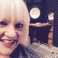 Is the hotel suitable for a wholesome couple?