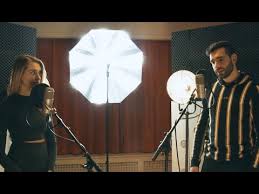 Tinneoltmans guitar in onze rubriek covergirl zal tinne oltmans, je wel bekend van de serie én band ghost rockers, elke week een cover brengen Belgium Metejoor Feat Tinne Oltmans Blij Om Jou Te Zien Sounds European