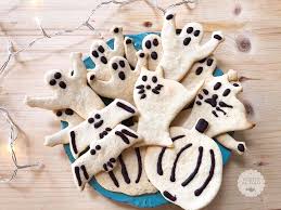 Issimi biscottini ricoperti di glassa all'acqua… per i decori largo alla fantasia!!! Biscotti Di Halloween Con Frolla All Olio Ricette Al Volo