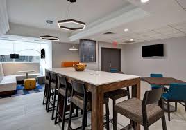 Do head over to brooklyn: Hampton Inn Jfk Airport Ab 63 Hotels In Queens Kayak
