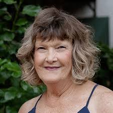 Whispers to ROAR, a Collection of Poems, Stories, Thoughts & Songs: Bott,  Jacqueline J.: 9798884866027: Amazon.com: Books