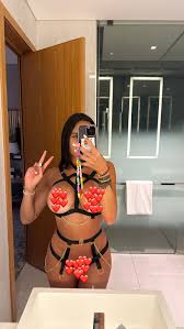 STRRRRRR в X: „La vidéo de cette tenue sans aucune censure.. et très HOT 🥵  ici ——> t.co4uvM8PX8JY t.cozlYqKpnqYB“  X