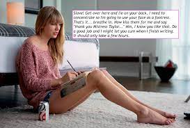 Taylor Swift's Footrest | Scrolller
