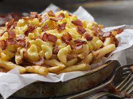 Batata c/ bacon e cheddar