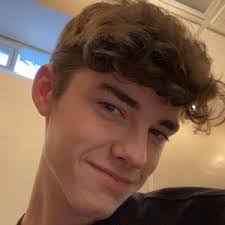 Max Horne's Instagram, Twitter & Facebook