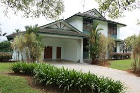 Melambangkan semangat membara untuk terus berusaha warna biru : Exterior View Of 4 Bedroom Villa Picture Of Tanjong Puteri Golf Resort Pasir Gudang Tripadvisor