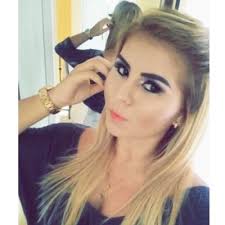 Flora Carey (@Flora_carey)