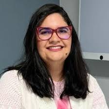 Adriana Rocha's Instagram, Twitter & Facebook