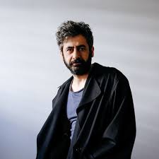 Kesintisiz müzik keyfini en baba şarkılar ile sizlere sunan baba radyo kanalı profesyonel radyo programcıları ile sizlere kaliteli müzik hizmeti veriyor. Baba Noir S Stream
