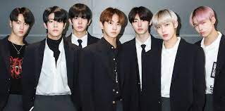 Idol group yang beranggotakan 7 orang ini termasuk salah satu group rookie yang kariernya kian meroket. Lawabnlzijxvbm