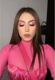 Karina Olvera's Instagram, Twitter & Facebook