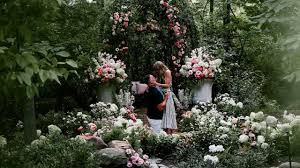 Compromiso en 'August': Taylor Swift anuncia que se casa con Travis Kelce – Cambio Digital Noticias