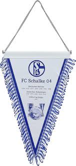 A return to the spirit of the original. Fc Schalke 04 Wimpel Titel Klein
