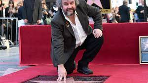 Cette dernière devrait être disponible en 2021. Le Realisateur Du Seigneur Des Anneaux Et Du Hobbit A Son Etoile A Hollywood Radio Canada Ca