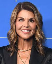 Meghan Markle Wore Two New Diamond Necklaces That Represent Archie and  Lili's Star Signs!