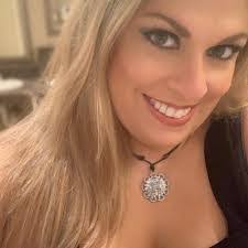 Samantha Beech's Instagram, Twitter & Facebook